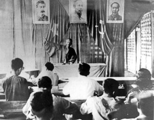 Học tập và làm theo tư tưởng Hồ Chí Minh trong xây dựng và phát triển đội ngũ trí thức trên địa bàn tỉnh Khánh Hòa trong thời kỳ mới
